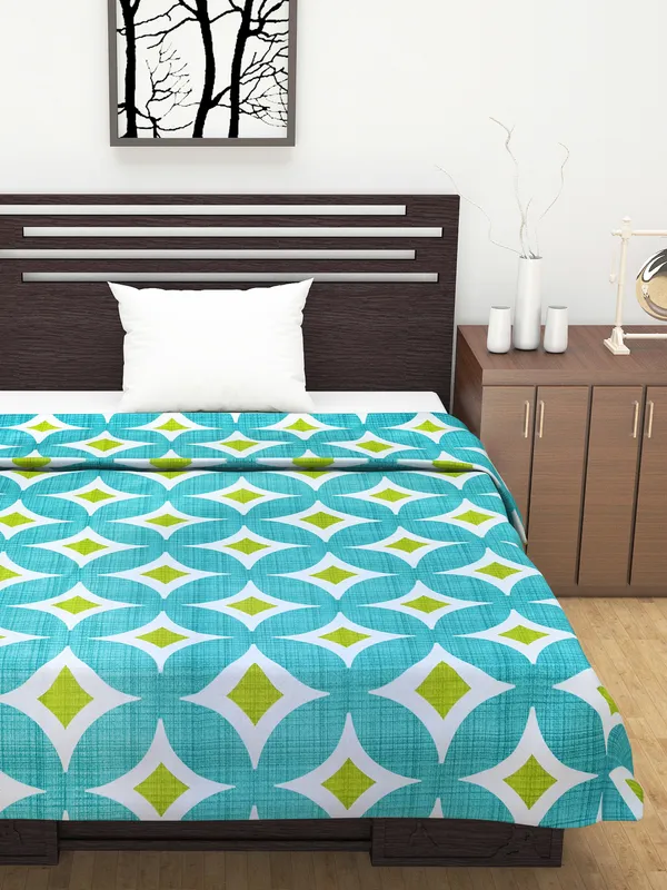 Abstract_Single_Dohar_for_AC_Room_(Cotton,_Green_&_Yellow)