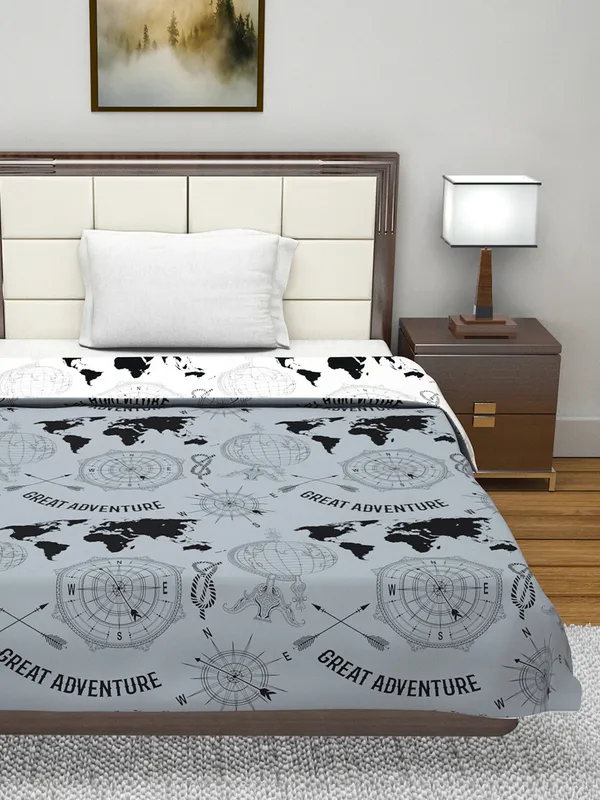 Microfiber_Reversible_Lightweight_Abstract_Double_Bed_AC_Dohar_Blanket_-_Grey_and_White_(TL1156)