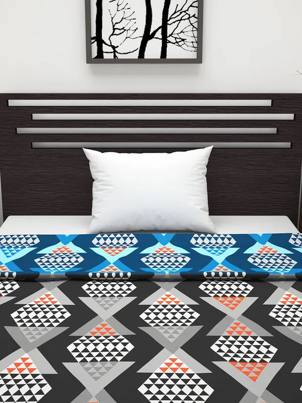 Geometric_Single_Dohar_for_AC_Room_(Polyester,_Grey_and_Blue)