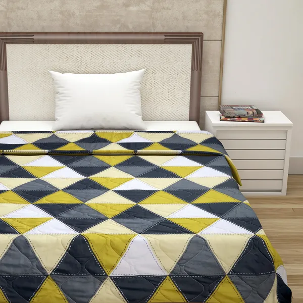 Printed_Single_Comforter_for_Mild_Winter_(Polyester,_Yellow,_Grey)