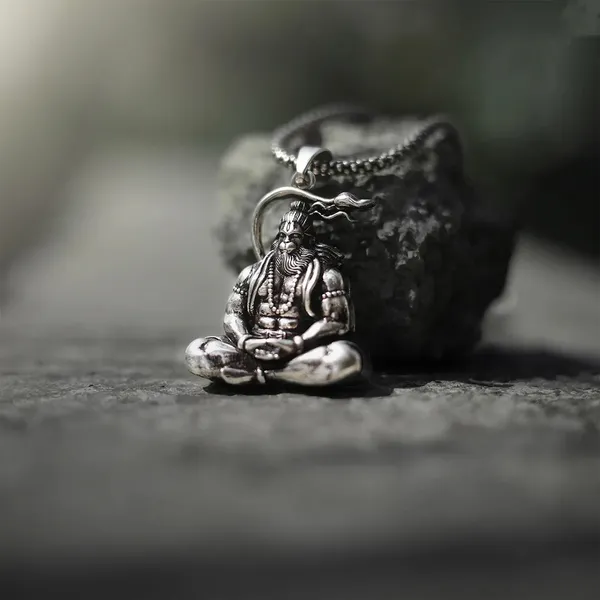 Gujju_Jewellers_Present_Meditation_Hanuman_Ji_-_Hanuman_Raksha_Kavach_Silver_Pendant_Chain