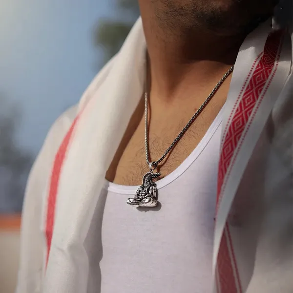 Gujju_Jewellers_Present_Meditation_Hanuman_Ji_-_Hanuman_Raksha_Kavach_Silver_Pendant_Chain