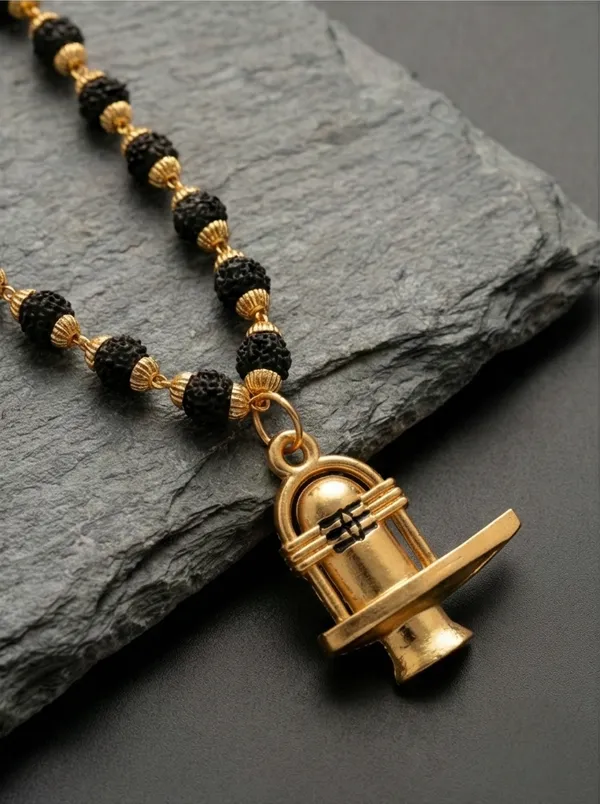 Traditional_Lord_Shiva_Shivling_Locket_with_Gold-Capped_Rudraksha_Beads_Mala