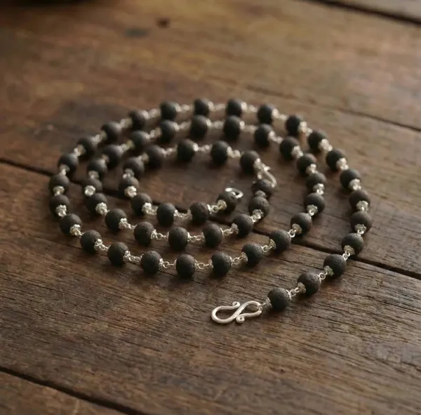 Krungali_Rosary-Style_Silver-Linked_Black_Beads_Mala_with_Silver_Caps