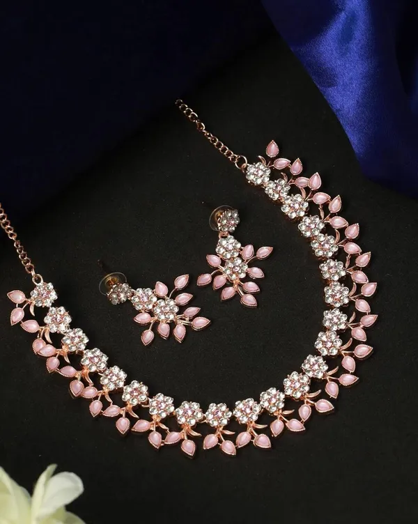 Gujju_Latest_Necklace_Set_With_Earrings_For_Girls_And_Women