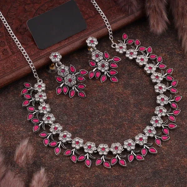 Silver_Plated_Peach_Colour_Necklace_With_Earrings_For_Womens