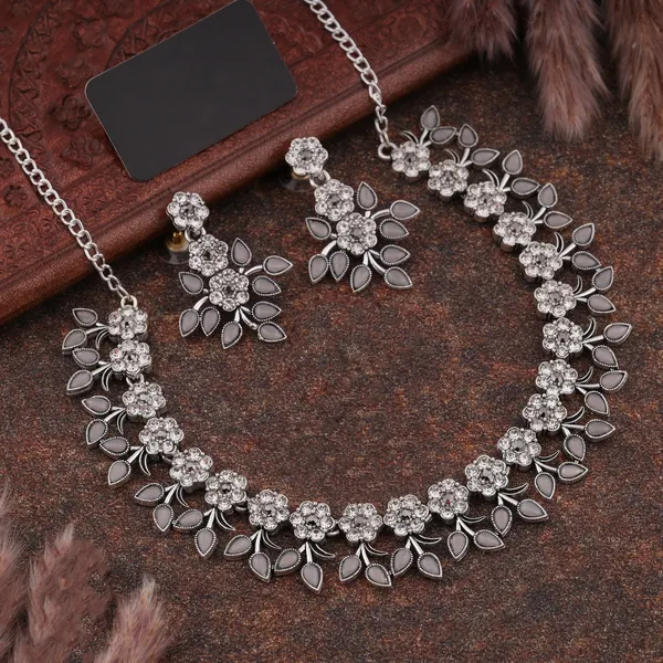 Silver_Plated_Grey_Colour_Necklace_With_Earrings_For_Womens
