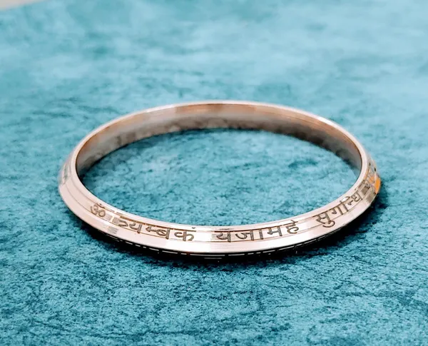 Copper_Punjabi_Sikh_Type_Maha_Mrityunjay_Mantra_Kada_made_with_Nepaliya_Copper