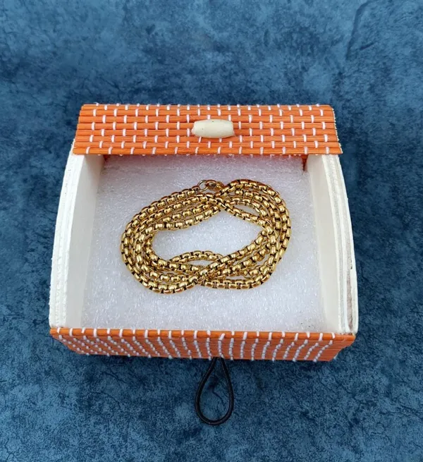 STAINLESS_STEEL_GOLDEN_CHAIN_FOR_MENS\BOYS