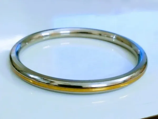 Stainless_Steel_and_Brass_Punjabi_Round_Type_Sikh_Kada