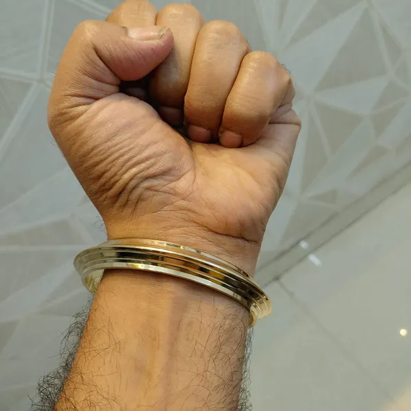 BRASS_PUNJABI_SIKH_TYPE_DESIGNER_CENTER_POINTED_KADA_FOR_MENS_12_MM_WIDTH