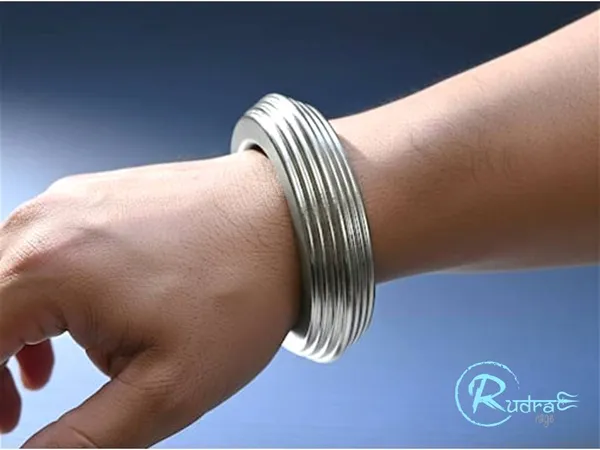 SARBHLOH_1_KG_HEAVY_PUNJABI_SIKH_JOINTLESS_IRON_KADA