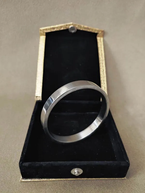 STAINLESS_STEEL_THICK_PUNJABI_KADA_FOR_MEN_10_MM
