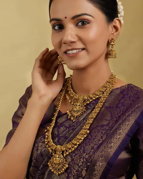 3D_Temple_Jewellery_Combo_Set_for_Women_with_Layered_Haram,_Choker_Necklace_and_Jhumka_Earrings