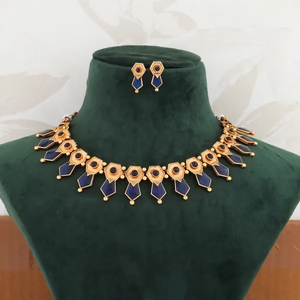 Gold_Plated_Traditional_Temple_Choker_Necklace_Wedding_Party_Stylish_Jewellery_Set_for_Women
