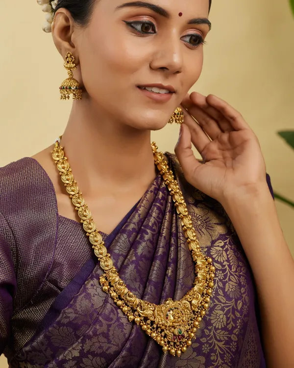 Traditional_South_Indian_Temple_Design_Haram_Set_with_Goddess_Pendant_and_Jhumka_Earrings