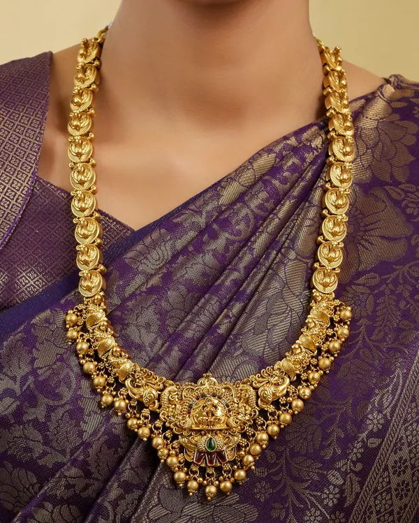 Traditional_South_Indian_Temple_Design_Haram_Set_with_Goddess_Pendant_and_Jhumka_Earrings