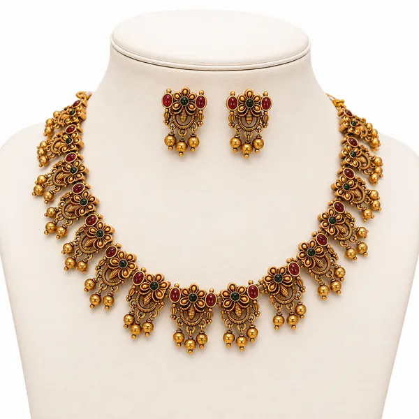 Traditional_Temple_Jewellery_Gold_Plated_Necklace_Set_with_Red_&_Green_Stone_Work_and_Matching_Earrings