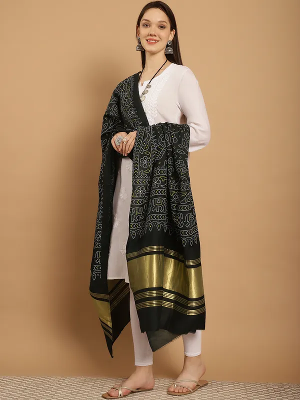 Green_Muslin_Bandhej_Ethnic_Dupatta