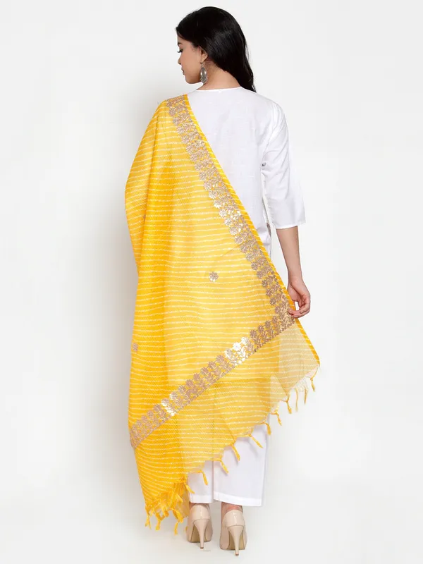 Yellow_Cotton_Doriya_Gota_Patti_Dupatta