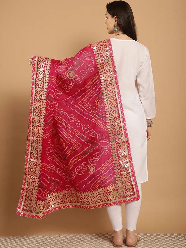 Magenta_Cotton_Kota_Doriya_Gota_Patti_Work_Dupatta