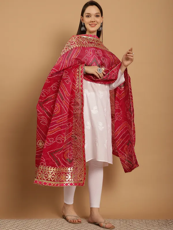 Magenta_Cotton_Kota_Doriya_Gota_Patti_Work_Dupatta
