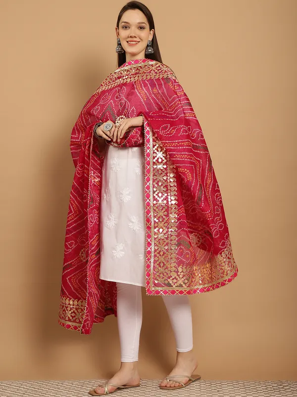 Magenta_Cotton_Kota_Doriya_Gota_Patti_Work_Dupatta