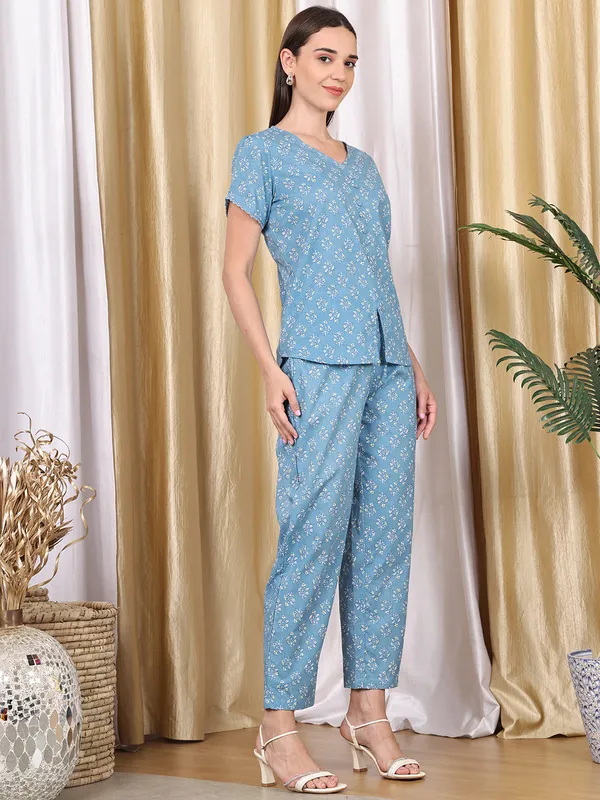 Blue_Cotton_Printed_Casual_Co-Ords_For_Women