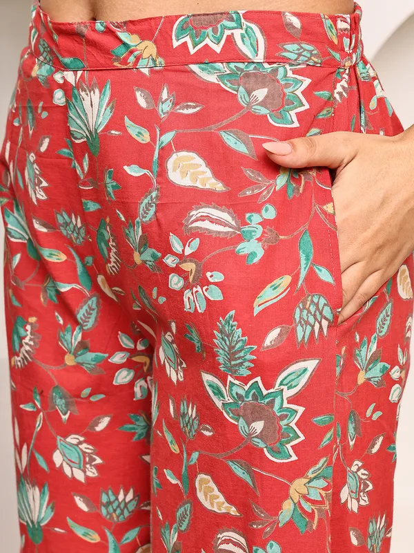Red_Cotton_Printed_Casual_Co-Ords_For_Women