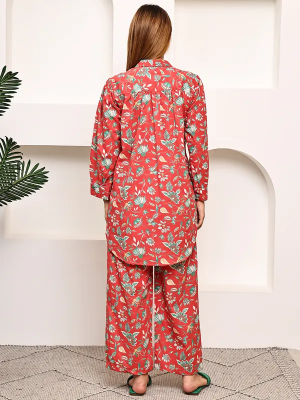 Red_Cotton_Printed_Casual_Co-Ords_For_Women