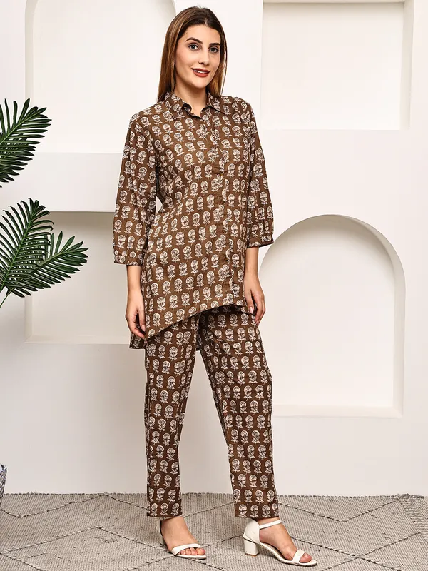 Brown_Cotton_Printed_Casual_Co-Ords_For_Women