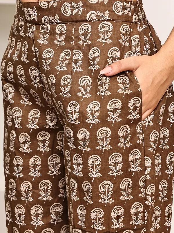 Brown_Cotton_Printed_Casual_Co-Ords_For_Women