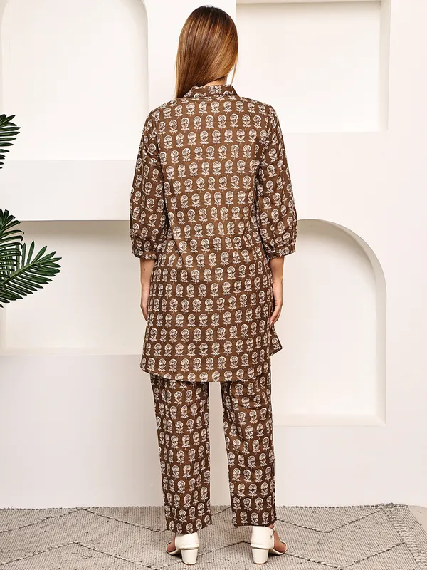 Brown_Cotton_Printed_Casual_Co-Ords_For_Women
