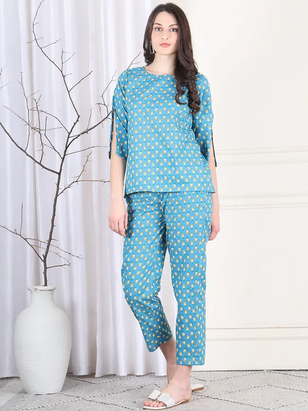 Blue_Cotton_Printed_Casual_Co-Ords_For_Women