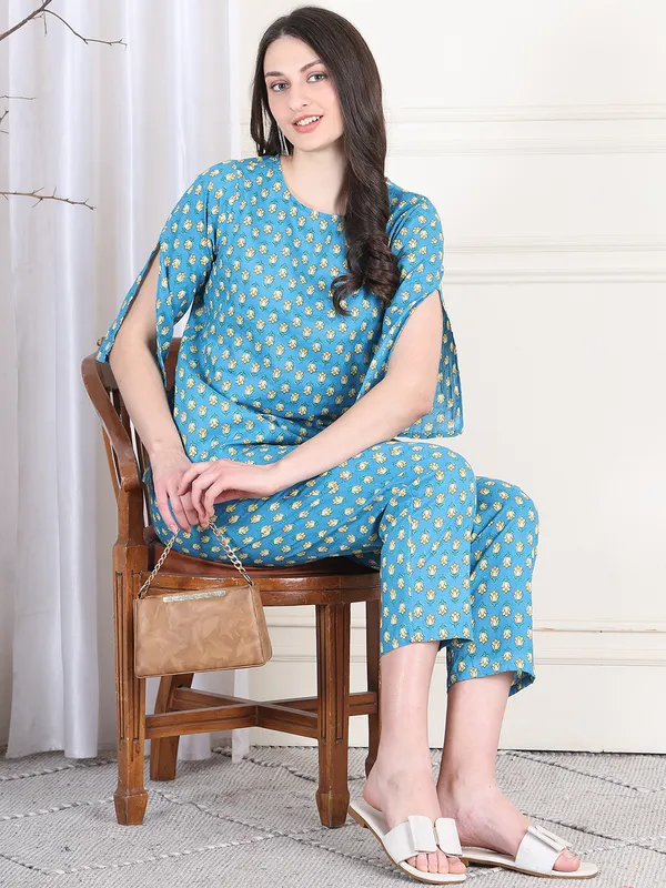 Blue_Cotton_Printed_Casual_Co-Ords_For_Women