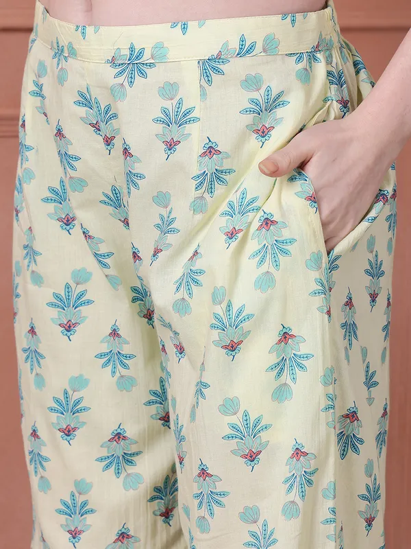 Yellow_Cotton_Printed_Casual_Co-Ords_For_Women