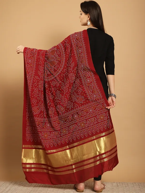 Maroon_Muslin_Bandhej_Ethnic_Dupatta