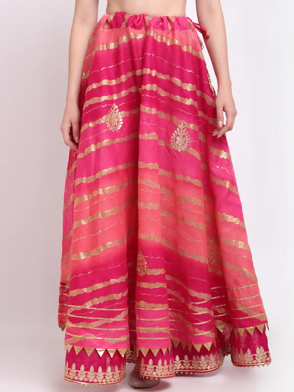 Magenta_Cotton_Kota_Doriya_Gota_Patti_Work_Skirt_For_Women