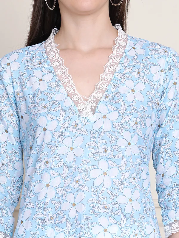 Turquoise_Blue_Cotton_Printed_Casual_Kurta_Sets_For_Women