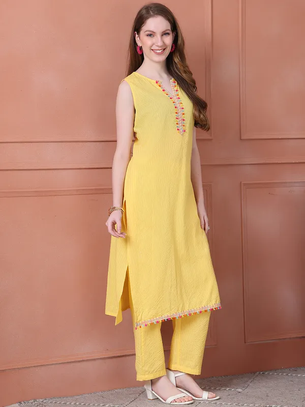 Yellow_Cotton_Embroidered_Casual_Kurta_Sets_For_Women