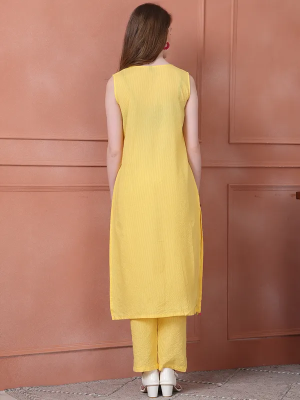 Yellow_Cotton_Embroidered_Casual_Kurta_Sets_For_Women