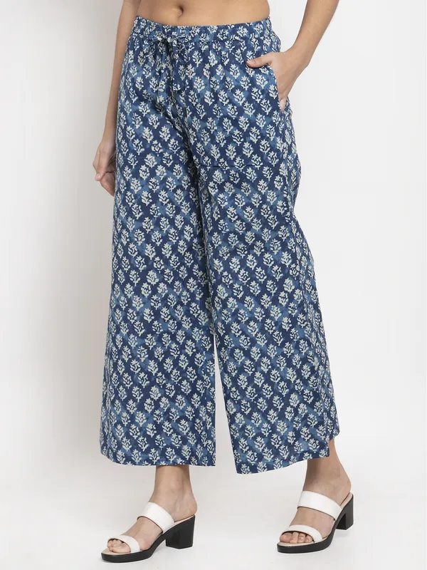 Blue_Cotton_Printed_Regular_Palazzos_For_Women