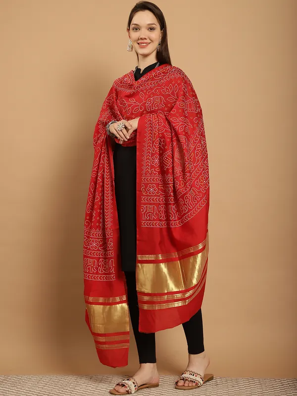 Red_Muslin_Bandhej_Ethnic_Dupatta