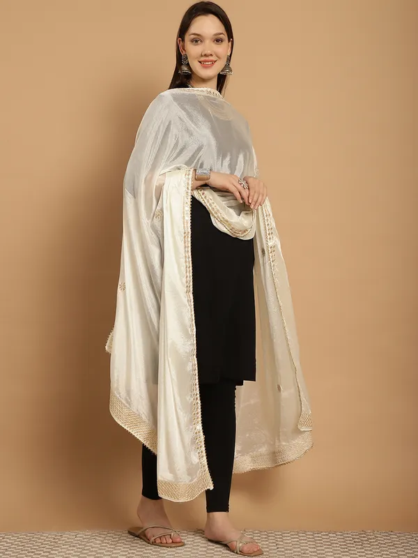 Off_White_Crepe_Gota_Patti_Work_Ethnic_Dupatta