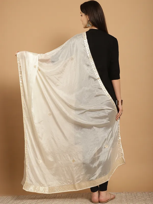 Off_White_Crepe_Gota_Patti_Work_Ethnic_Dupatta