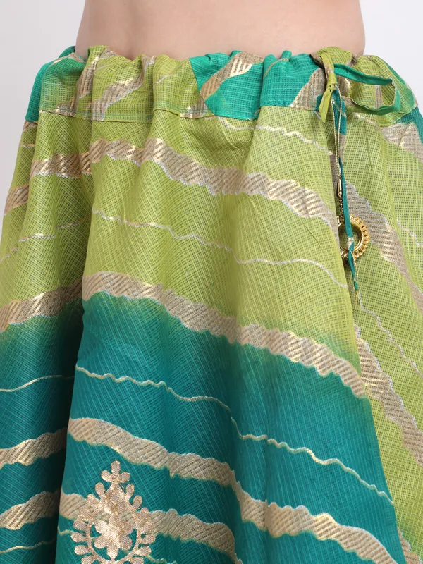 Green_Cotton_Kota_Doriya_Gota_Patti_Work_Skirt_For_Women