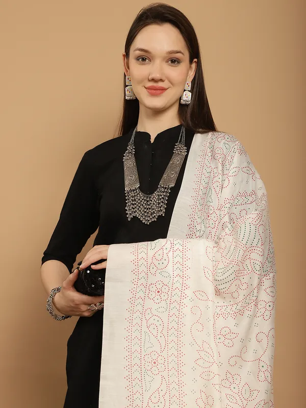 Off_White_Muslin_Bandhej_Ethnic_Dupatta