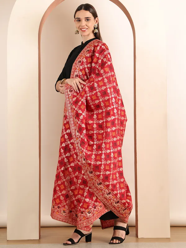 Red_Banarasi_Silk_Hand_Tie-Dye_Bandhej_Dupatta