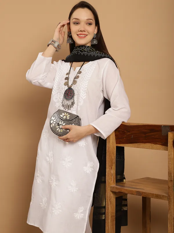 Black_Muslin_Bandhej_Ethnic_Dupatta