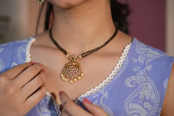 LIVIA_AD_MATTE_MANGALSUTRA